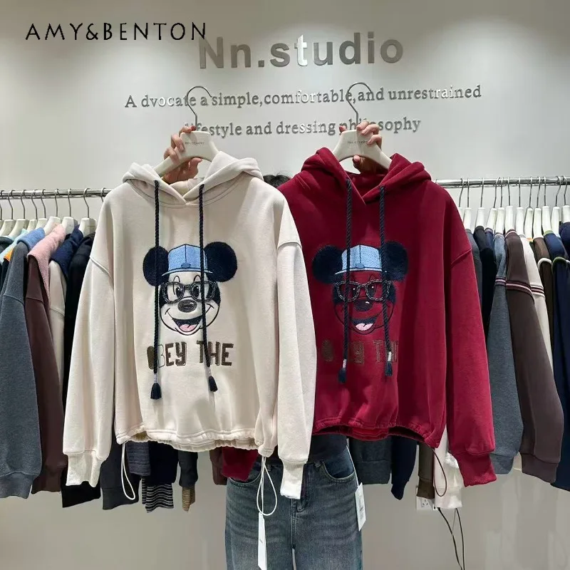 

New Winter Fleece Sweatshirt Ladies 2025 New European Style Heavy Industry Cartoon Fashionable Age-Reducing Loose Hooded Jacket