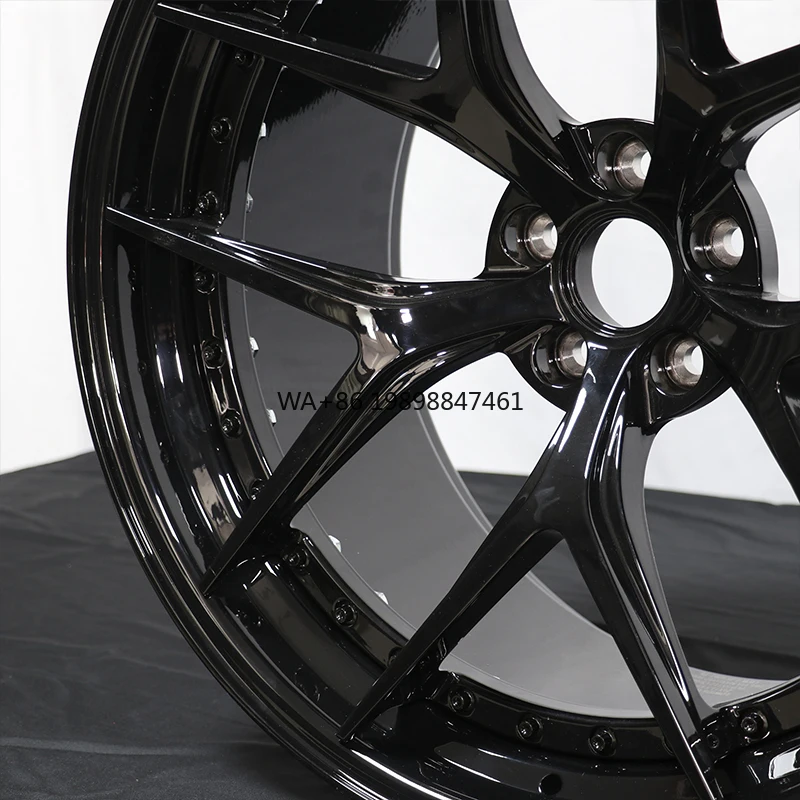 

Custom Two-piece Bright Black Forged Aluminum Alloy Wheels, Sporty and Distinctive, Classic Deep-dish Racing Wheels