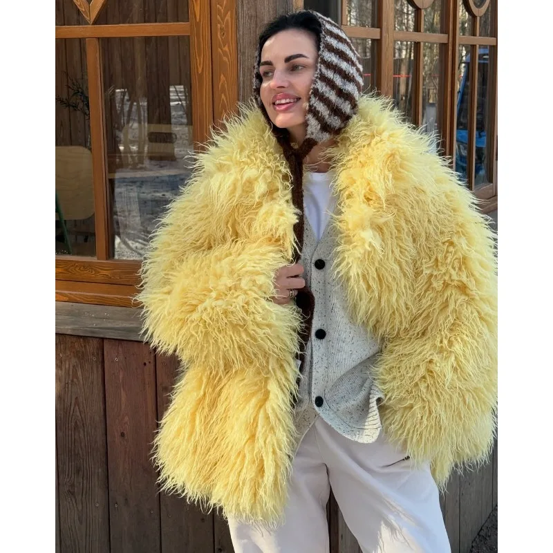 A Plain-colored Elegant Stylish Plush Coat. Faux Fur Eco-friendly Fur Top for Women Oversise New Winter Fashion Versatile Outfit