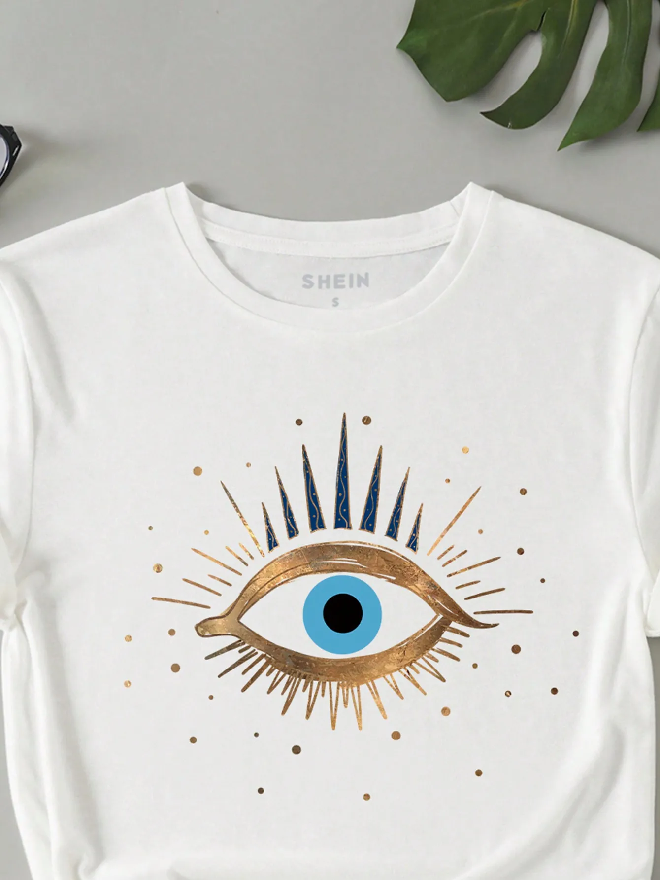 Camiseta de manga corta con estampado de ojos para mujer