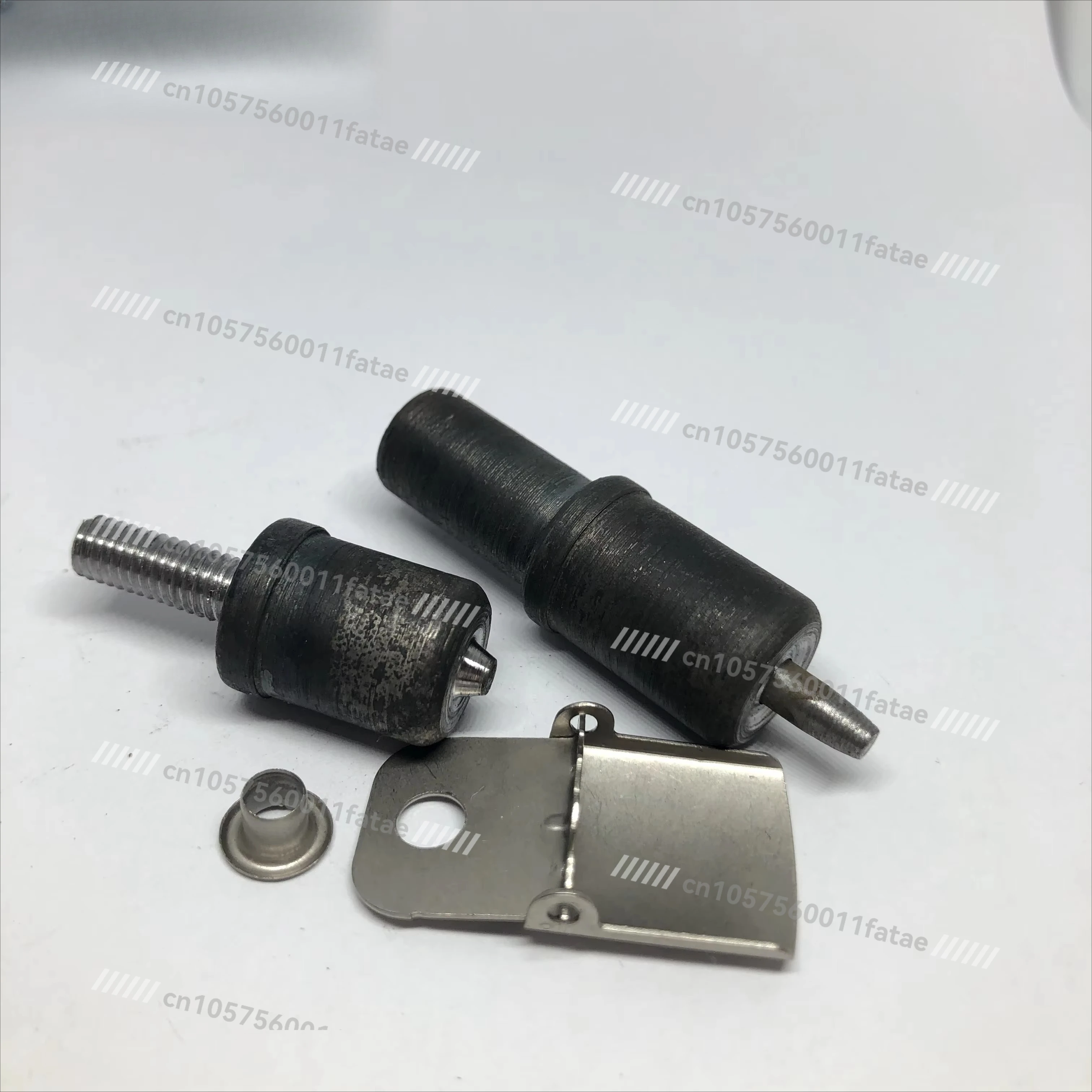 

LAT-18 Baseball Cap Back Buckle Small Hole Stamping Die