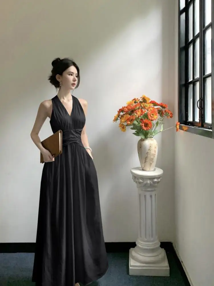 

French Vintage Black V-neck Evening Party Long Dresses For Women Beige Sleeveless High Waist Pleated A-line Vest Dress Robe New