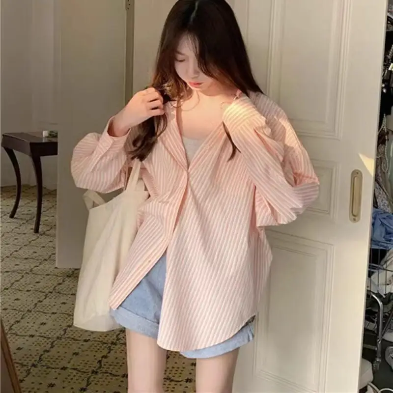 

Pink Stripe Sun Protection Long Sleeve Shirt Cardigan Lightweight Fabric Women Summer Outdoor Loose Fit Casual Lazy Style