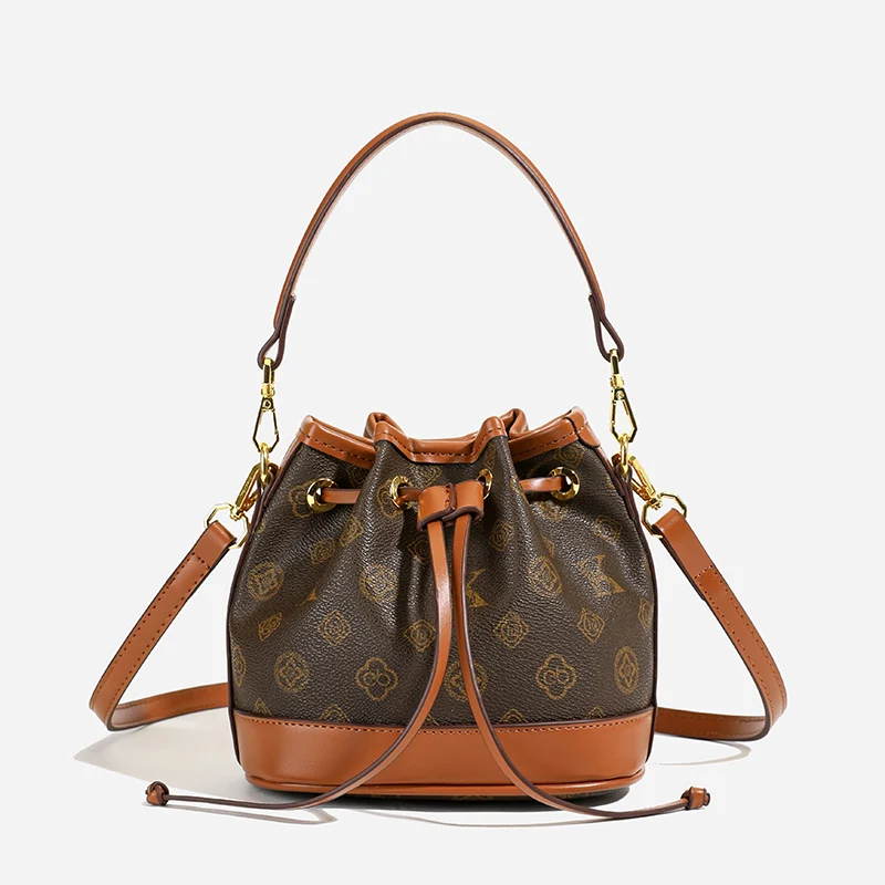 

Elegant Classic Crossbody Handbag Vintage Leather For Leisure Women High-End Capacity Letter Design