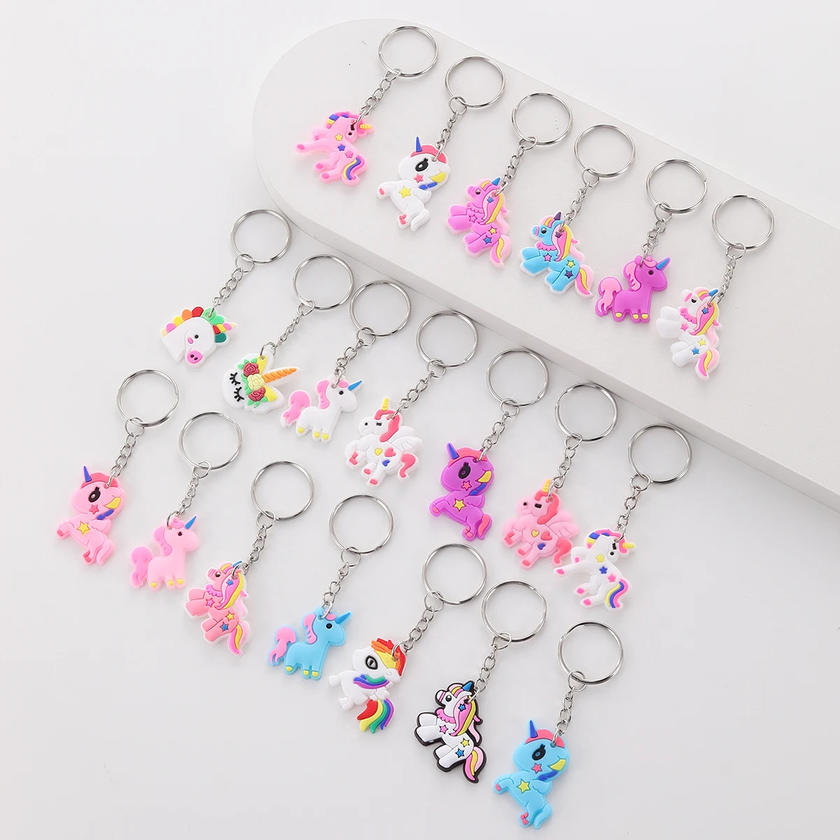 20pcs Unicorn Keychain, Cartoon PVC Animal Key Ring ornament Wallet Bag Backpack Pendant Accessories Party Favors Gift