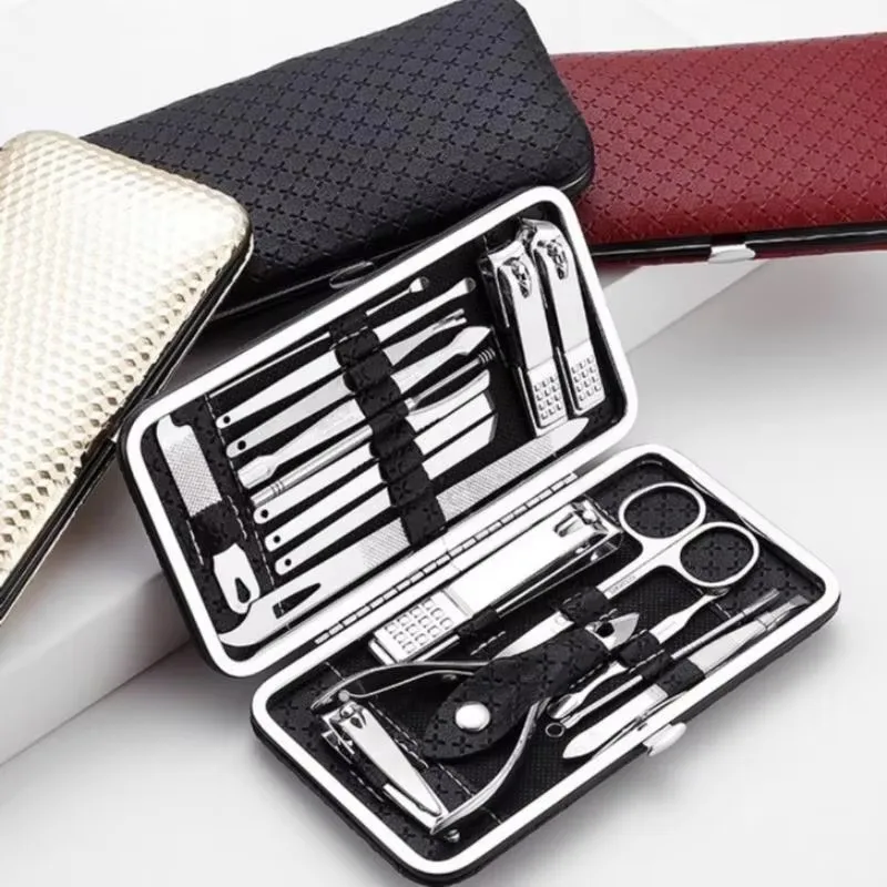 Stainless steel nail clipper set of 19 pieces, diagonal nail clippers, pedicures,ear picks, spoons, nail art set,Red/Black C807