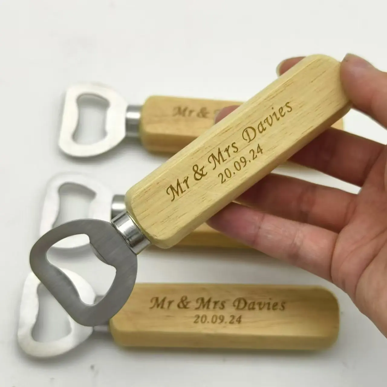 30 PCS Custom Wedding Gift Bottle Opener Wedding Favors for Guests Personalized Wooden Opener as Gift for Wedding Decoration