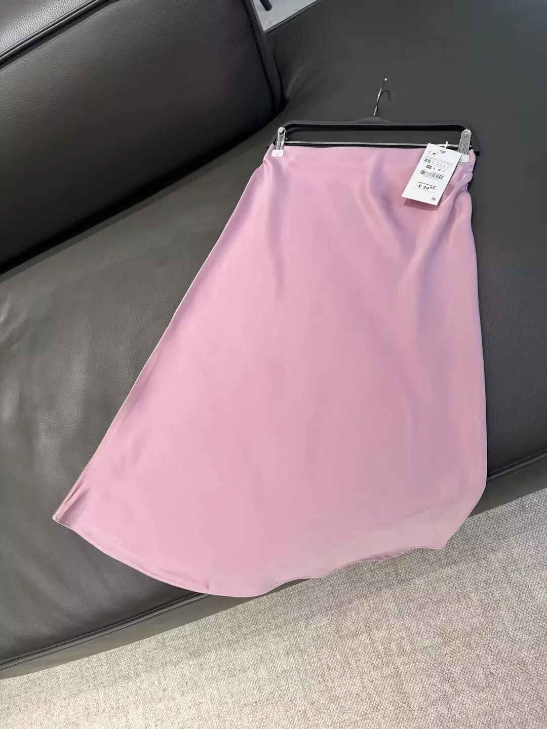 Jupe mi-longue en satin pour femmes, nouvelle mode chic, tempérament Joker, taille élastique rétro, surjupe femme, bergame, 2024