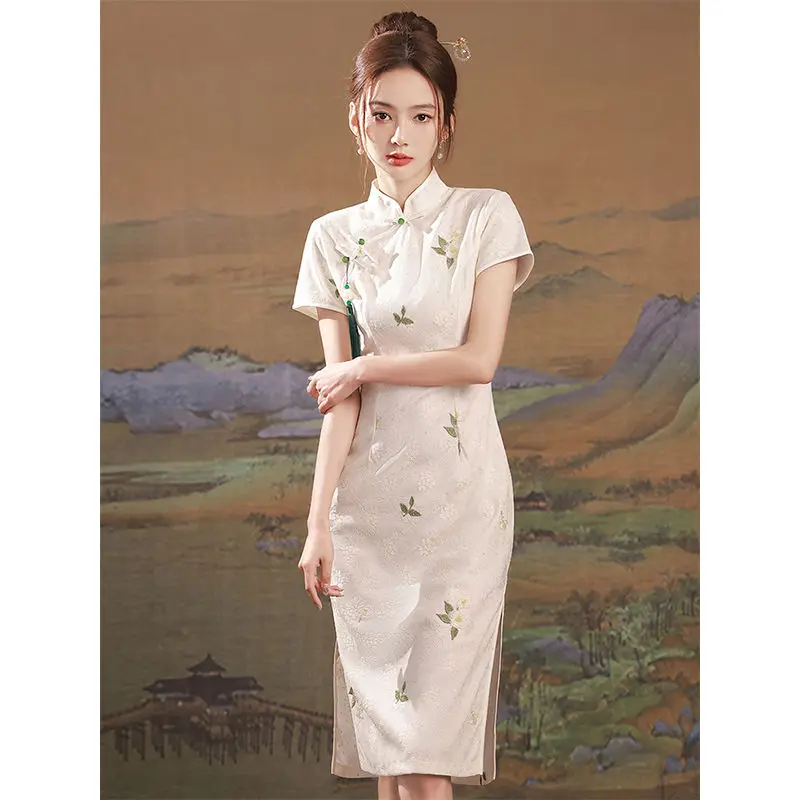 2023 Zomer Lotus Cheongsam Lange Qipao Jurken Vrouw Moderne Premium Oosterse Jurk Traditionele Chinese Vrouwen Dragen