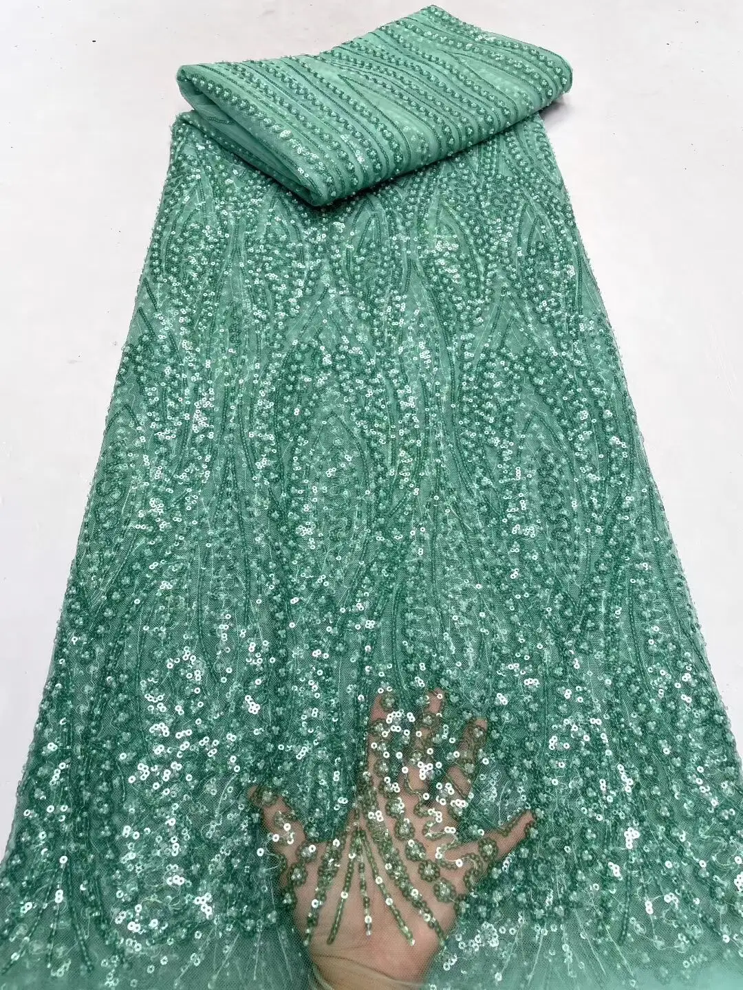 New Design Luxury African Nigerian Tulle Fabric 2025 High Quality French Beaded Sequins Embroidery Lace Fabric For Wedding Sew