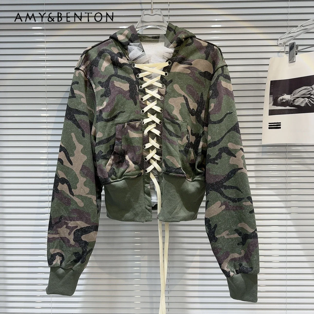 

2024 Autumn New Street Hot Girl Drawstring Straps Camouflage Printed Hoodies Women Y2K Loose Versatile Short Hoodie Kpop Clothes