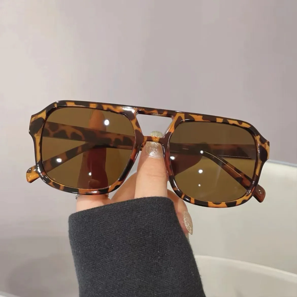 Nuovi occhiali da sole con montatura piccola occhiali da sole quadrati Vintage classici da uomo occhiali da sole per il tempo libero all'aperto da donna UV400 Oculos De Sol