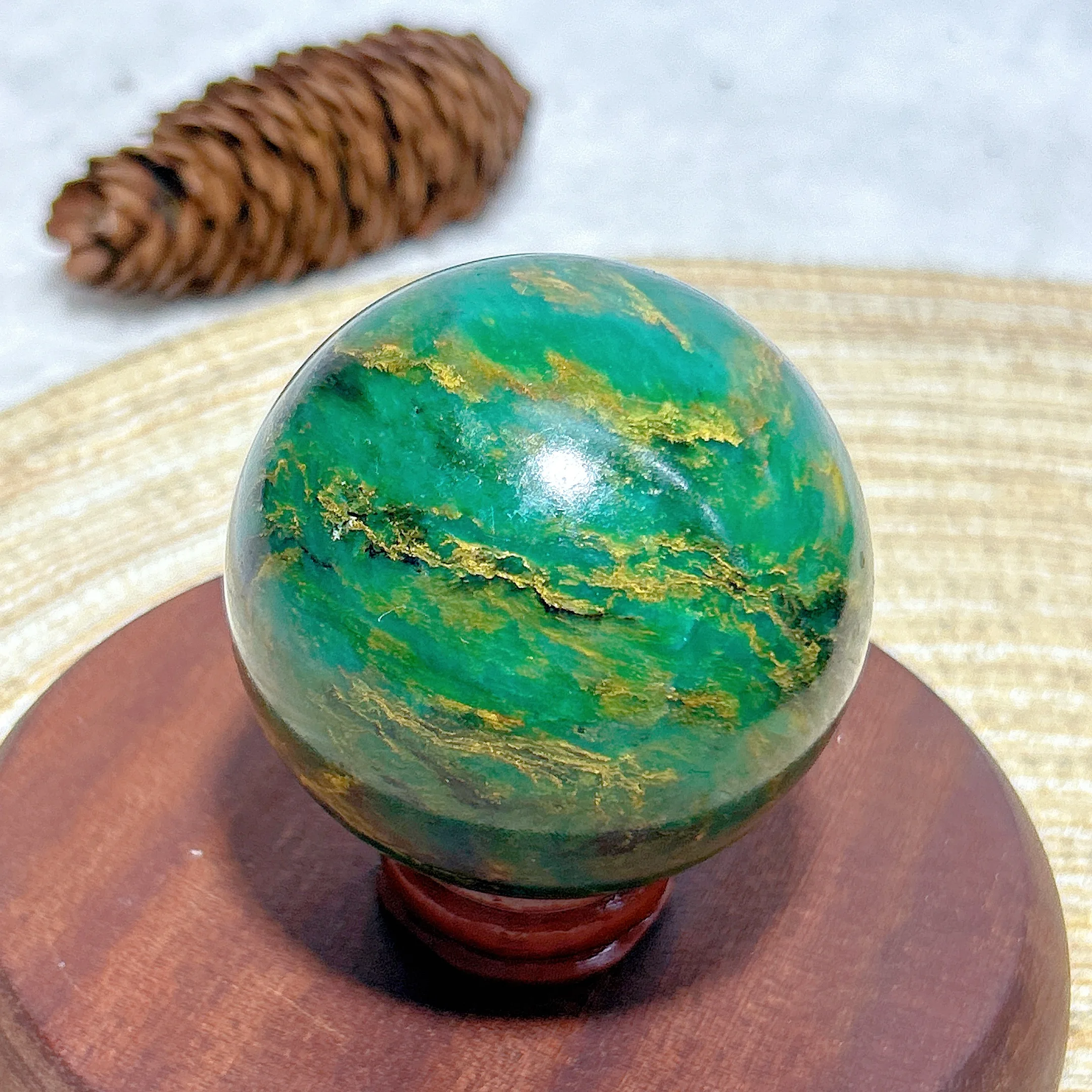 Natural Crystal Emerald Sphere Polished Ball High Quality Healing Gemstones Mineral Energy Stone Reiki Home Decorations Gift