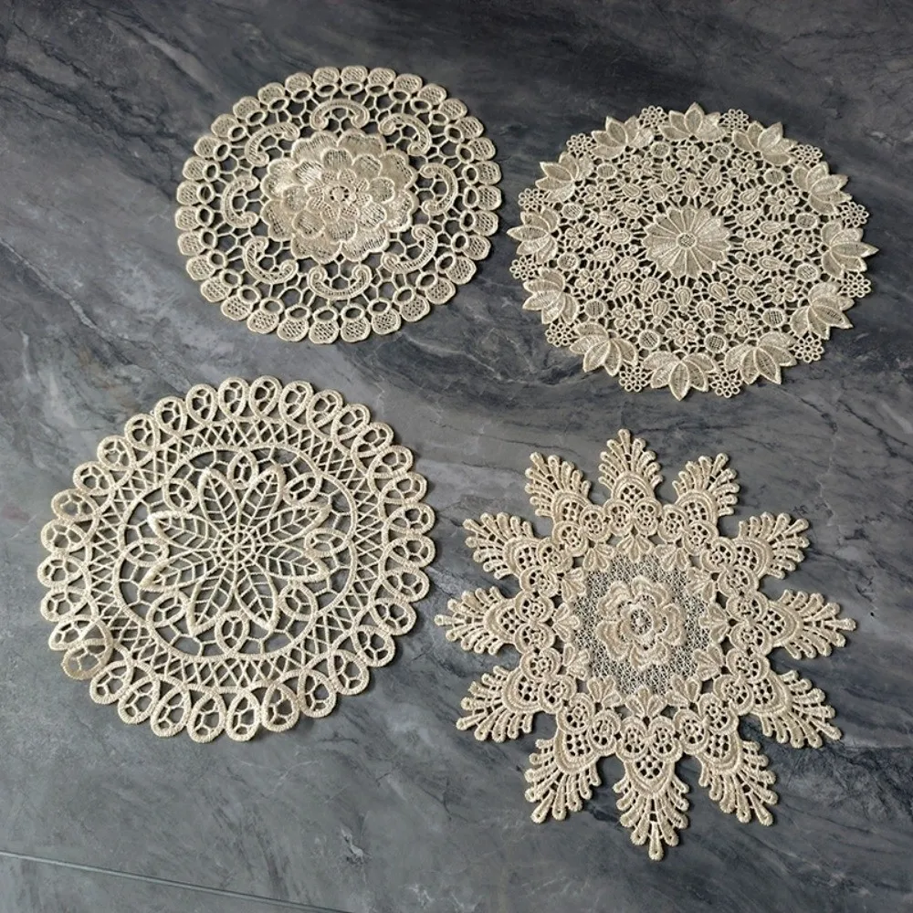 2pcs Retro Embroidered Lace Table Cloth Hollow Out Tea Pad Mat Lace Placemat Round Beige Crochet Lace Doily Wedding Banquet