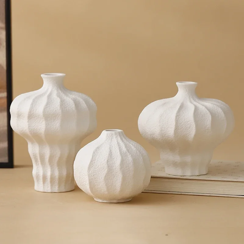 Ceramic white vase Home Living Room Plastic Chic Vase Waterculture vessels inserting dried flowers pot Desktop decor ornaments