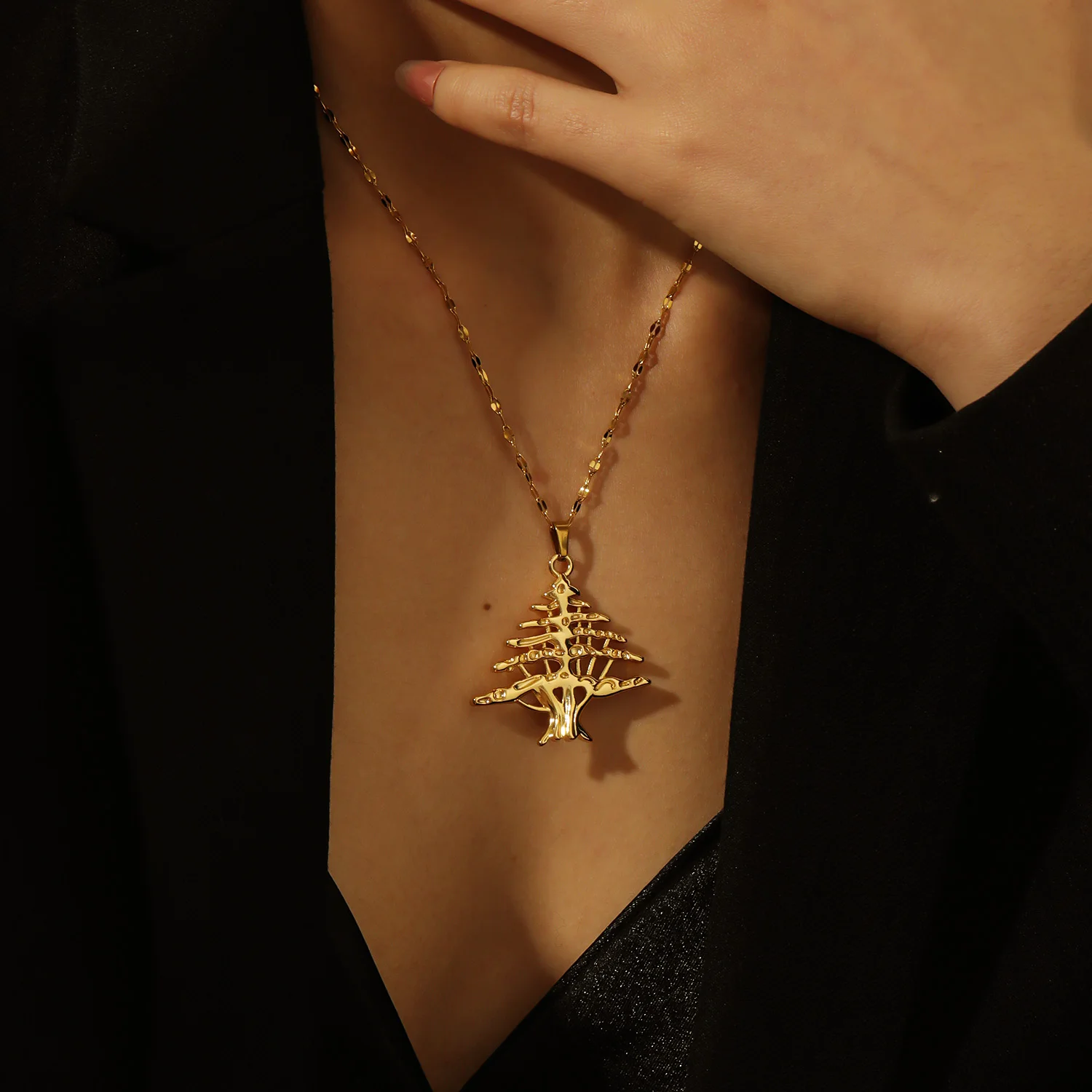 

Christmas Tree 3D Pendant Necklace 18K Gold Plated Stainless Steel Romantic Jewelry 2025 Christmas Anniversary Gift for Women