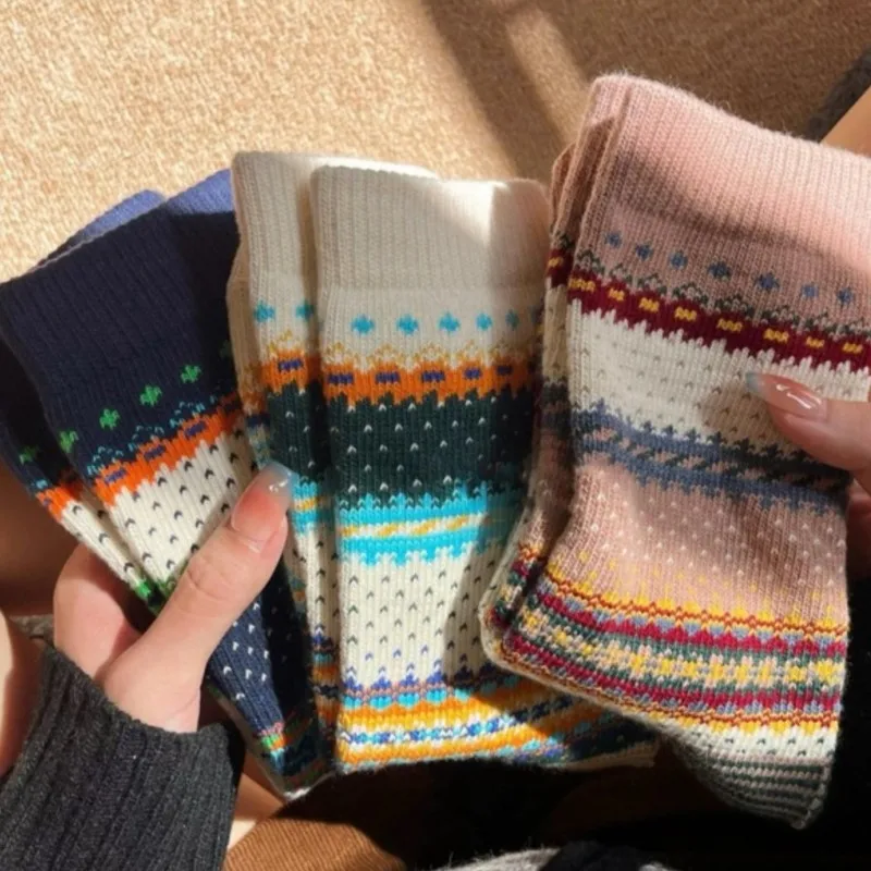 

3 пары женских носков, теплые удобные мягкие хлопковые носки для девочек, комплект в стиле ретро, модные универсальные носки средней длины в этническом стиле