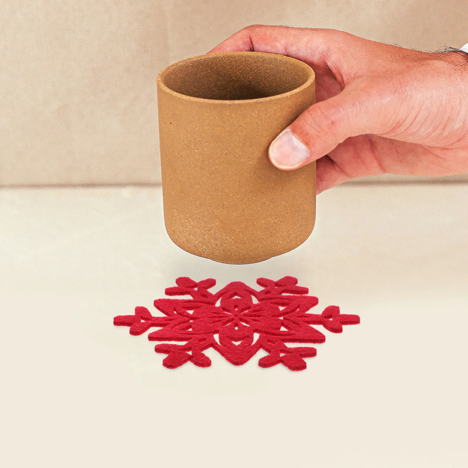 

1Set Christmas Felt Coasters Round Nonslip Heat Insulation Cup Mats Xmas Table Decor Gifts Cup Mat Felt Coaster