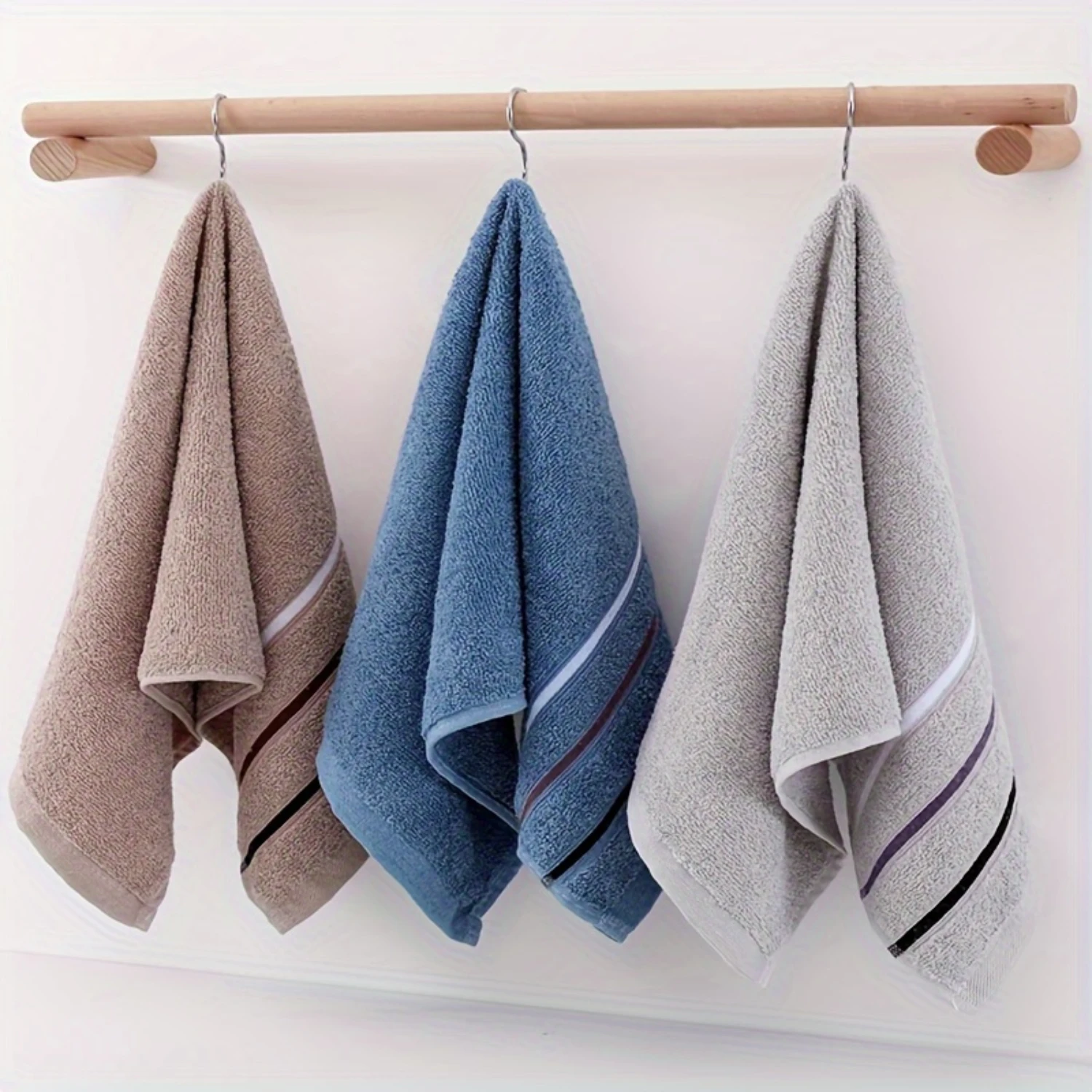 2pcs Luxurious Soft & Absorbent Towels - Perfect For Adults In The , Christmas Halloween Gift