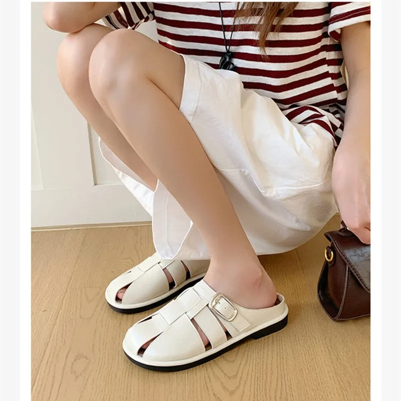 

Женские мюли 2026: Новые летние уличные шлепанцы больших размеров в римском стиле с закрытым носком