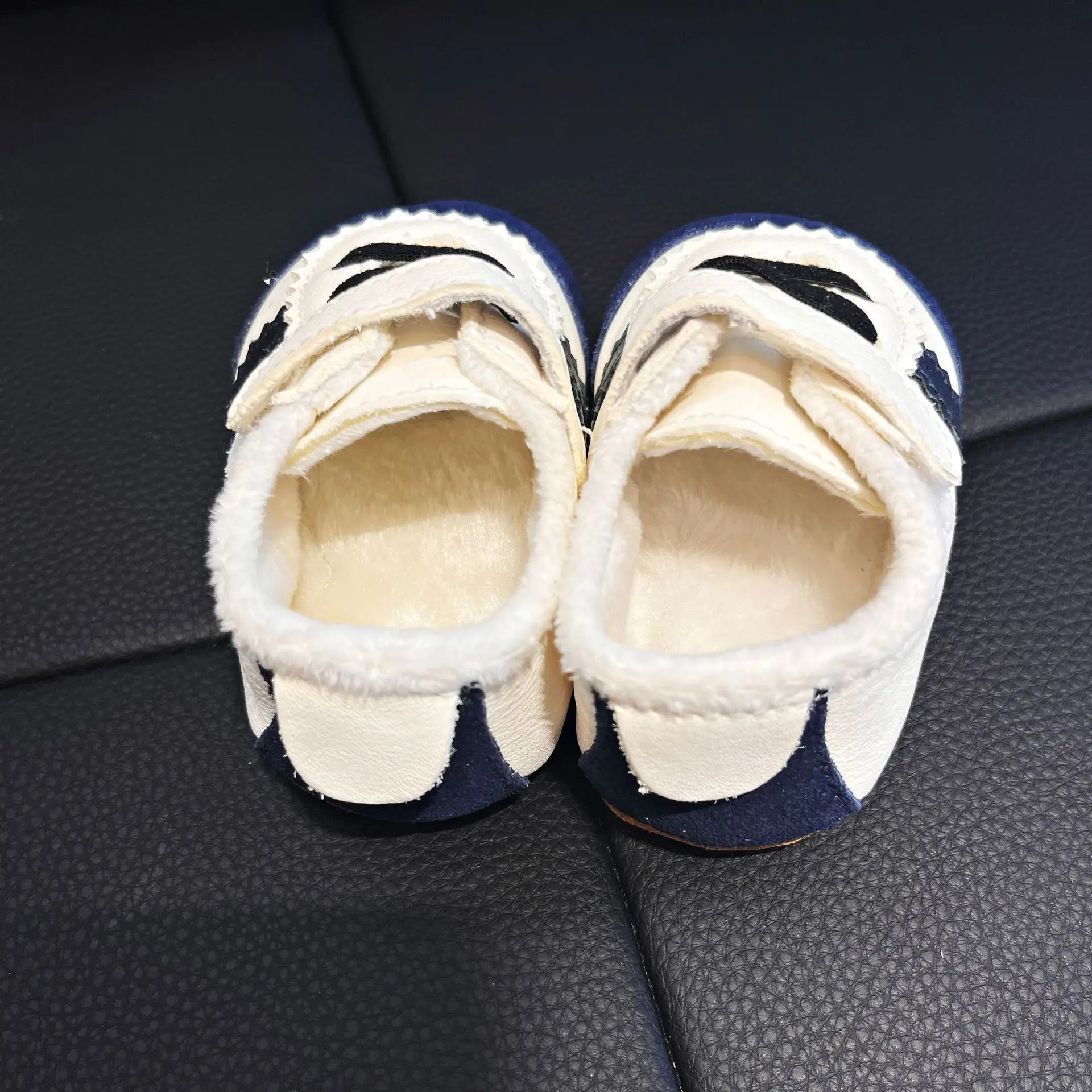 Baby Girls Boys Leather Shoes Toddler Newborn Infant Barefoot Shoes First Walkers Crib Shoes Kids First Steps Shoes Sneakers
