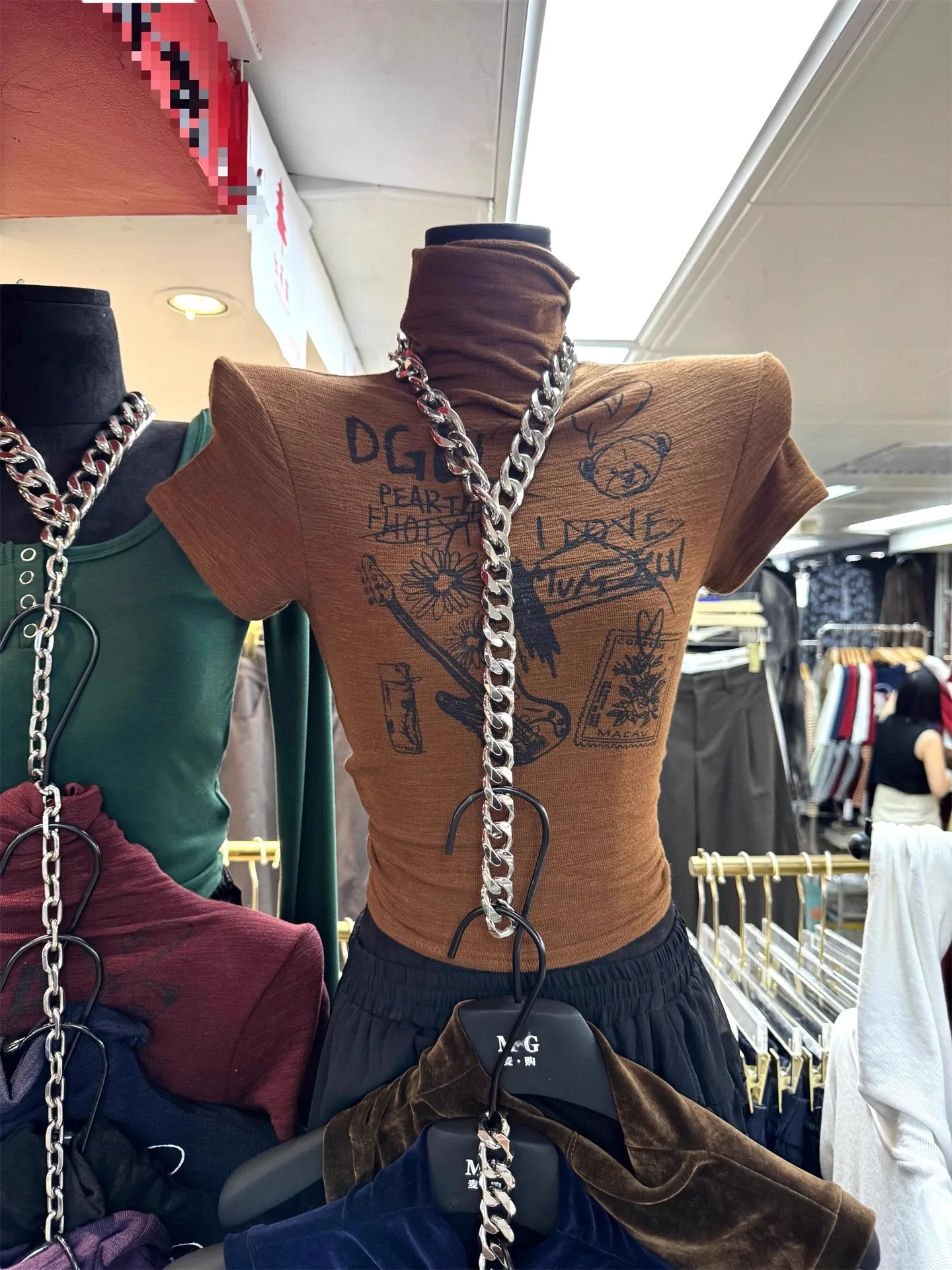 

Hot Girl Short Sleeve High Collar Letter T-Shirt Women Early Autumn Base Shirt Graffiti Shoulder Pad Short Style Korean Slim Fit