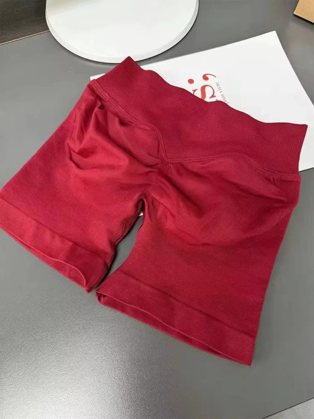 

Женские шорты для бега, летние спортивные шорты для натирания бедер, шорты для йоги с низкой ребристым поясом, бесшовные натирающие бедра, ягодицы