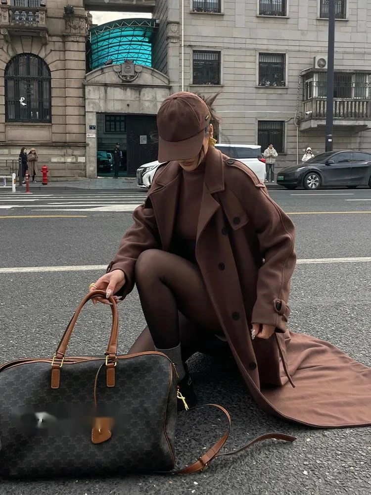 Casaco de Lã com Decote em V e Dupla Frente, Estilo Casual e Solto para Mulheres, Novo Casaco Longo de Inverno, Trench Marrom