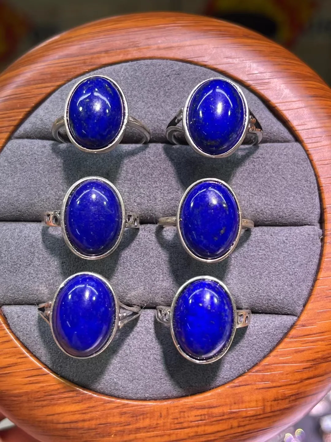 

Кольцо-Кабошон из серебра 925 пробы с натуральным Лазуритом, 1 шт.