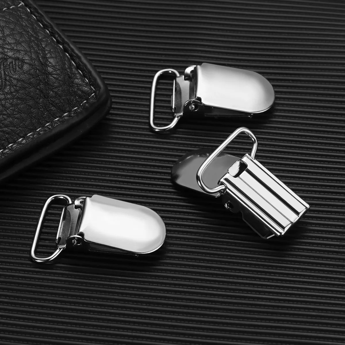 

20Pcs Duckbill Snap Clips Heavy Duty Iron Pacifier Suspenders with Plastic Insert for Fabric Protection DIY Baby Holder