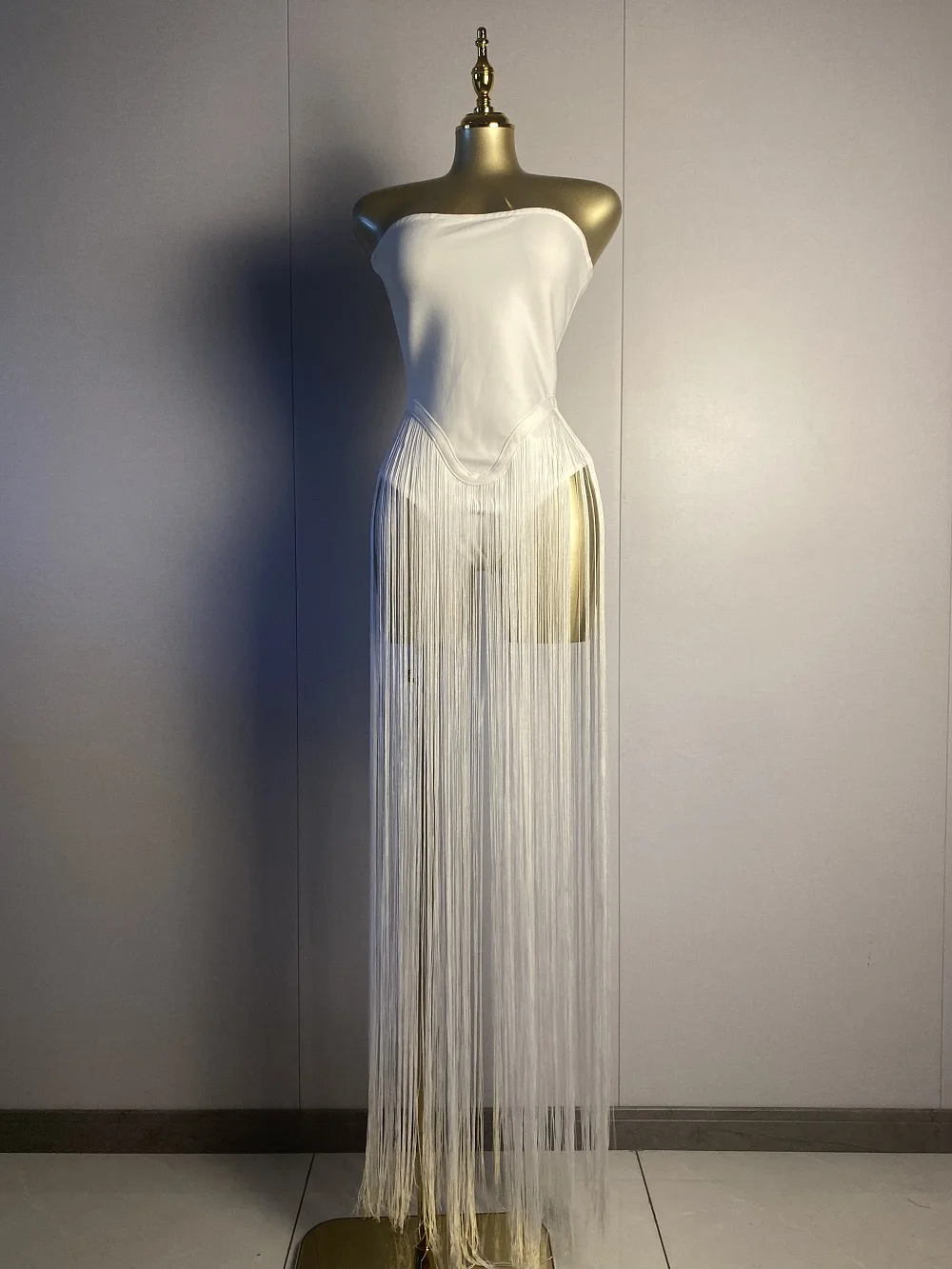 

New Women Sexy Strapless Tassel White Midi Bodycon Dress 2025 Elegant Evening Club Luxury Birthday Party Dresses