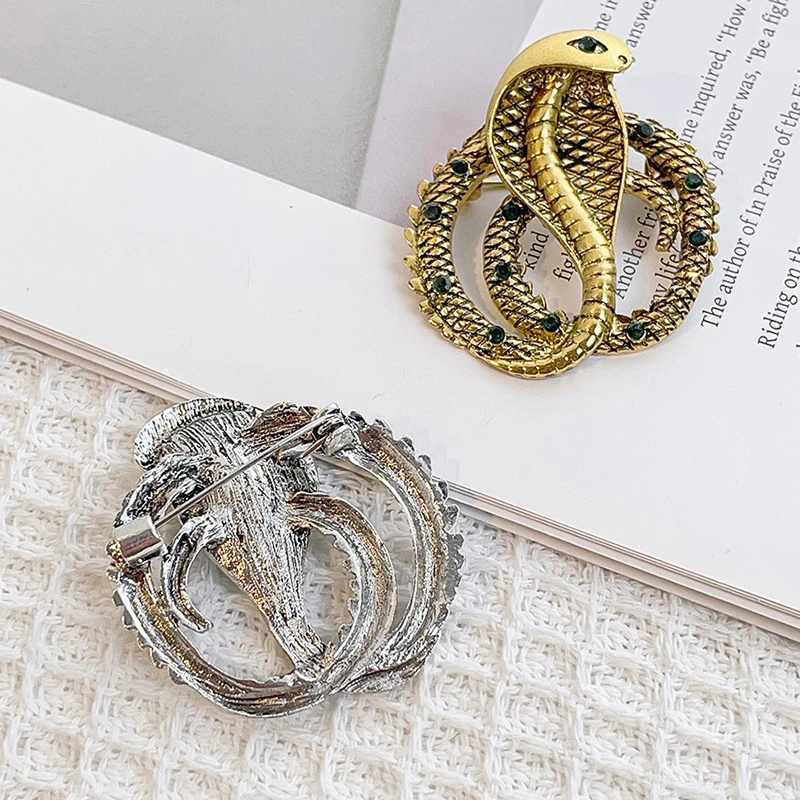 Strange Novelty Snake Shaped Alloy Brooch Prank Banquet Prom Women's Decor Dress Ornament Lapel Pins Jewelry Accessories Gift