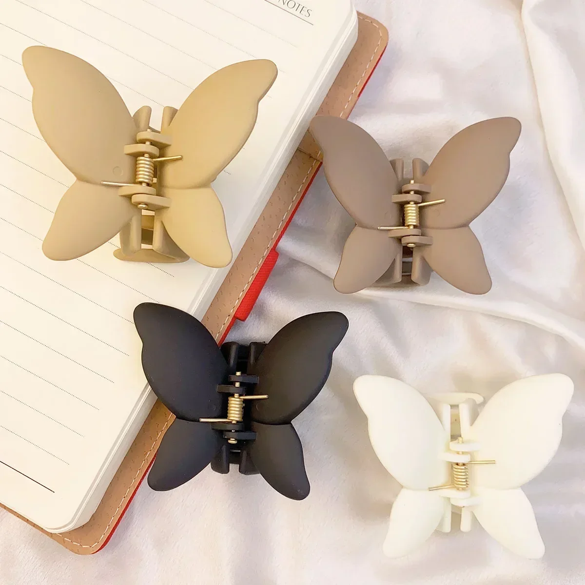Sweet Frosted Butterfly Hair Clip Women Korean Simple Solid Color Fashion Exquisite Shark Clip for Girls Hair Style Accessories image 3