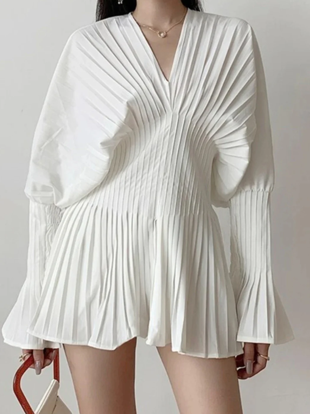 

Плиссированные сексуальные мини-платья с v-образным вырезом, женская летняя одежда 2025, расклешенное тонкое платье с длинными рукавами, женское элегантное вечернее короткое платье