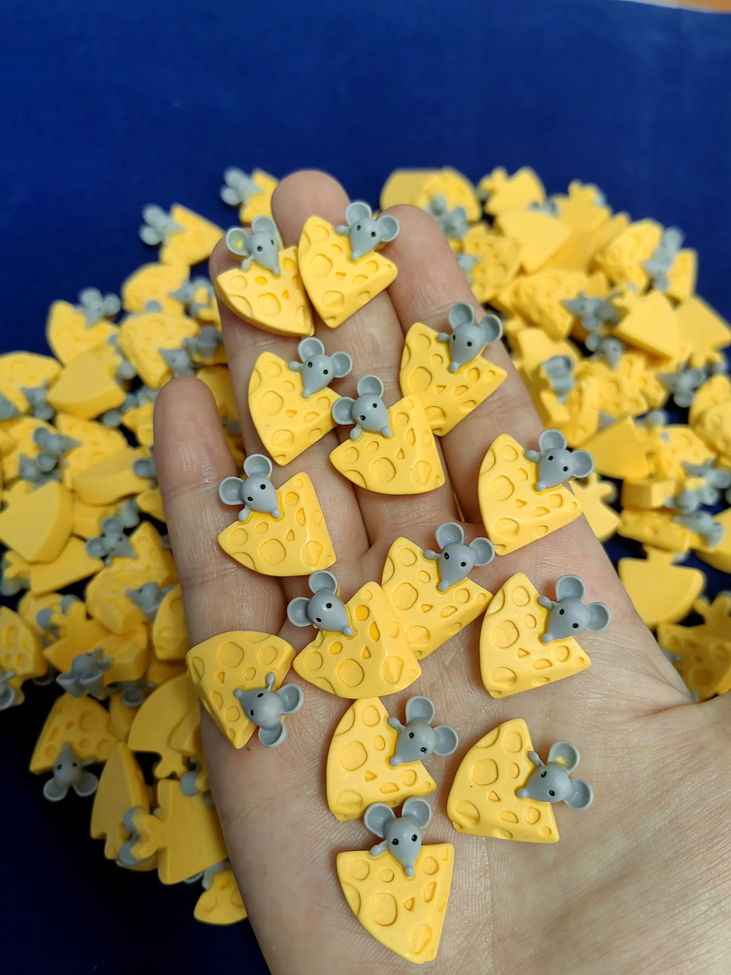 10pcs Simulated Resin Food Cheese Mouse For Ornaments Miniature Models For Dolls\' Kitchen Toys Hair Accessories Decoration
