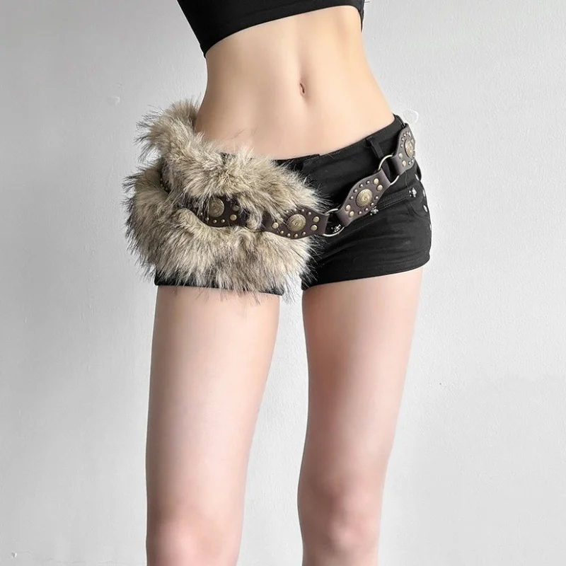 1Pc Bohemian Retro Patchwork Belt with Brown Plush for Women, Antique Bronze Rivets with Plush Decoration, Elegant and Sexy, Suitable for Pairing with Coats, Sweaters, for Parties, Casual Outings, Street Style, Campus, Autumn, Winter