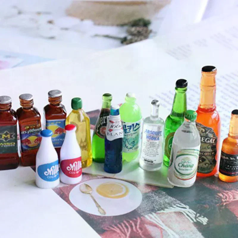 Lot de 5 miniatures de bouteilles de boissons pour maison de poupée, accessoires de cuisine pour poupées, projet de bricolage, décoration de chambre, parfait
