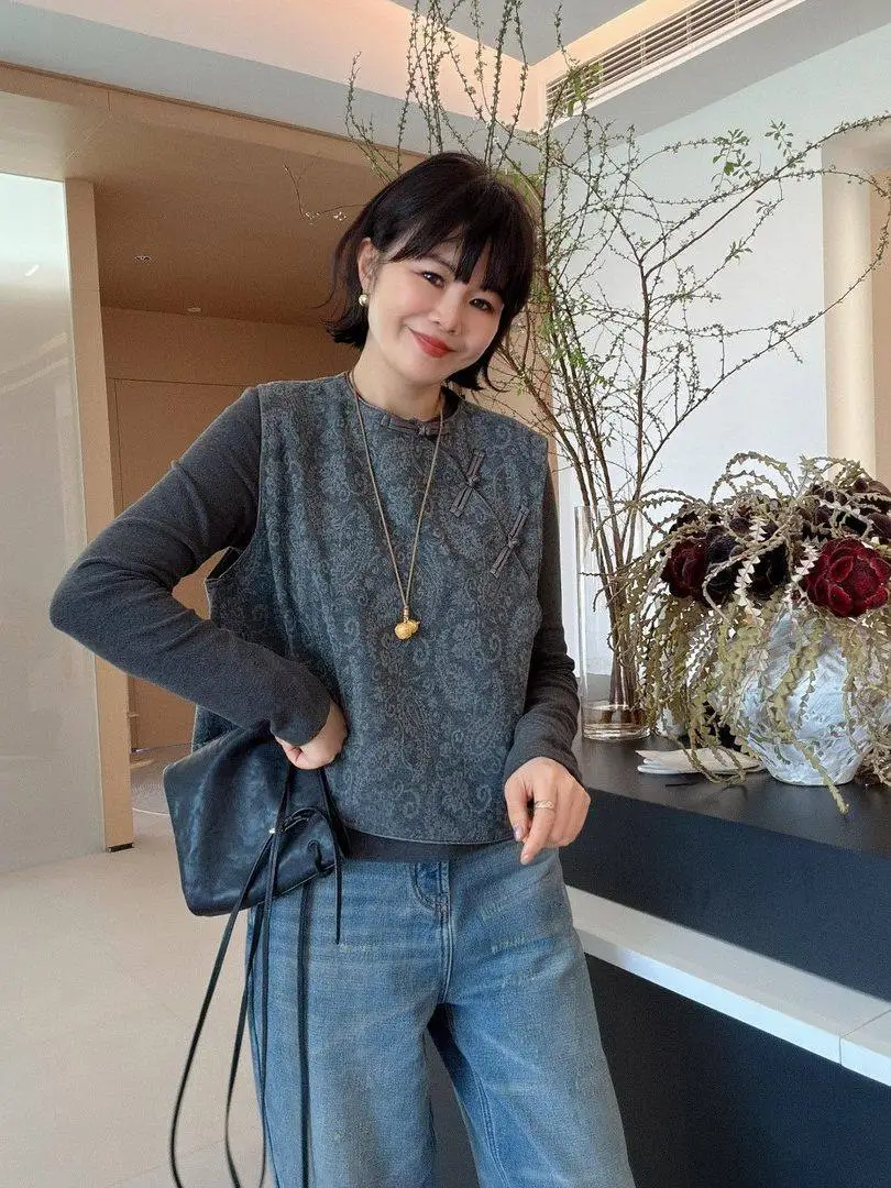 

plus Size Chinese Sle round Ne Svel Vest Women's Faion Spring New Breathable Floral Embroidery Inner Wear Tank Top