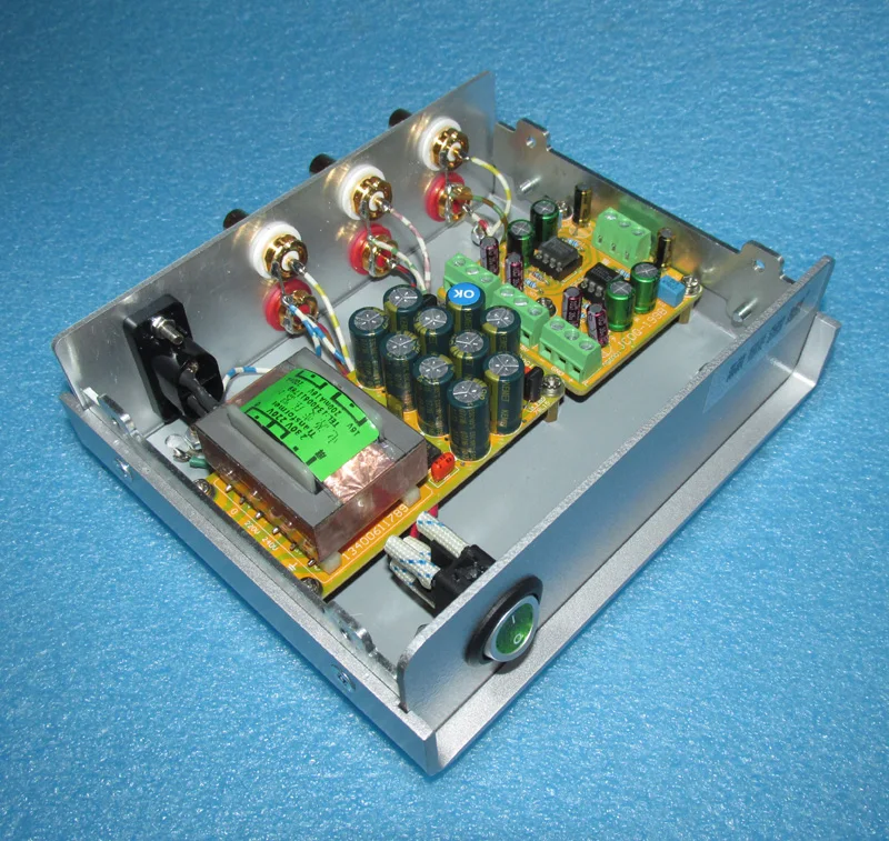 Power amplifier bridge sharp weapon, double-line split tone power amplifier to BTL power amplifier, single-end signal inversion