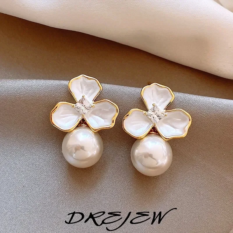 DREJEW Vintage Inlaid Rhinestone Women's Flower Earrings 2025 Korean Fashion Trendy Stud Earring Elegant Stylish Girls Jewelry