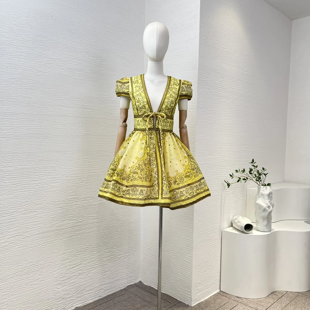 2024 Neues Damen-Minikleid mit rot-gelbem Blumendruck, ärmellos, für Damen