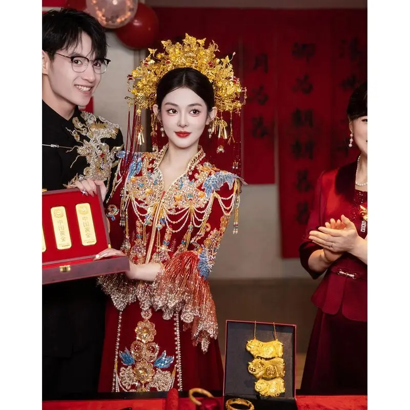 Velvet Xiuhe Clothing 2024 New Heavy Industry Bridal Chinese Wedding Toast Wedding Dress Ancient Wedding Dress Outcourt Dress