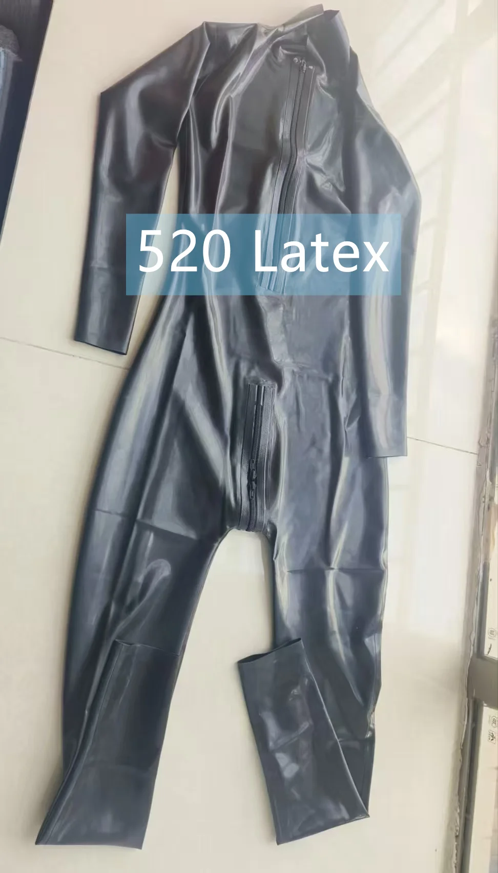 

Handmade 100% Natural Latex Woman Catsuit Sexy Gummi Latex Lady's Overall Bodysuit With Front And Crotch Zip Customized 0.4mm