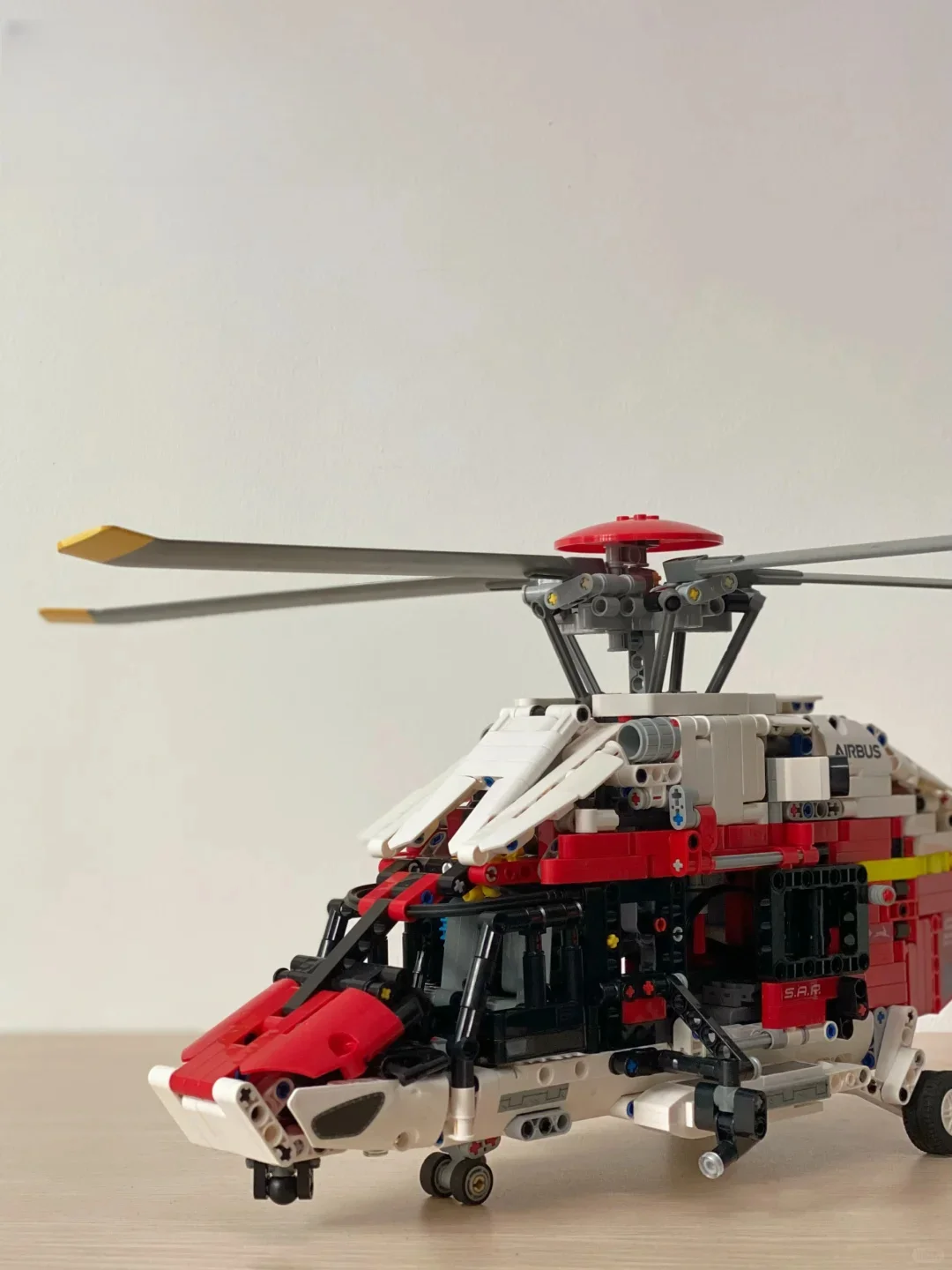 Blocs de construction de modèle d'hélicoptère de sauvetage, ornements pour garçons et filles comme cadeaux de Festival, nouvelle collection