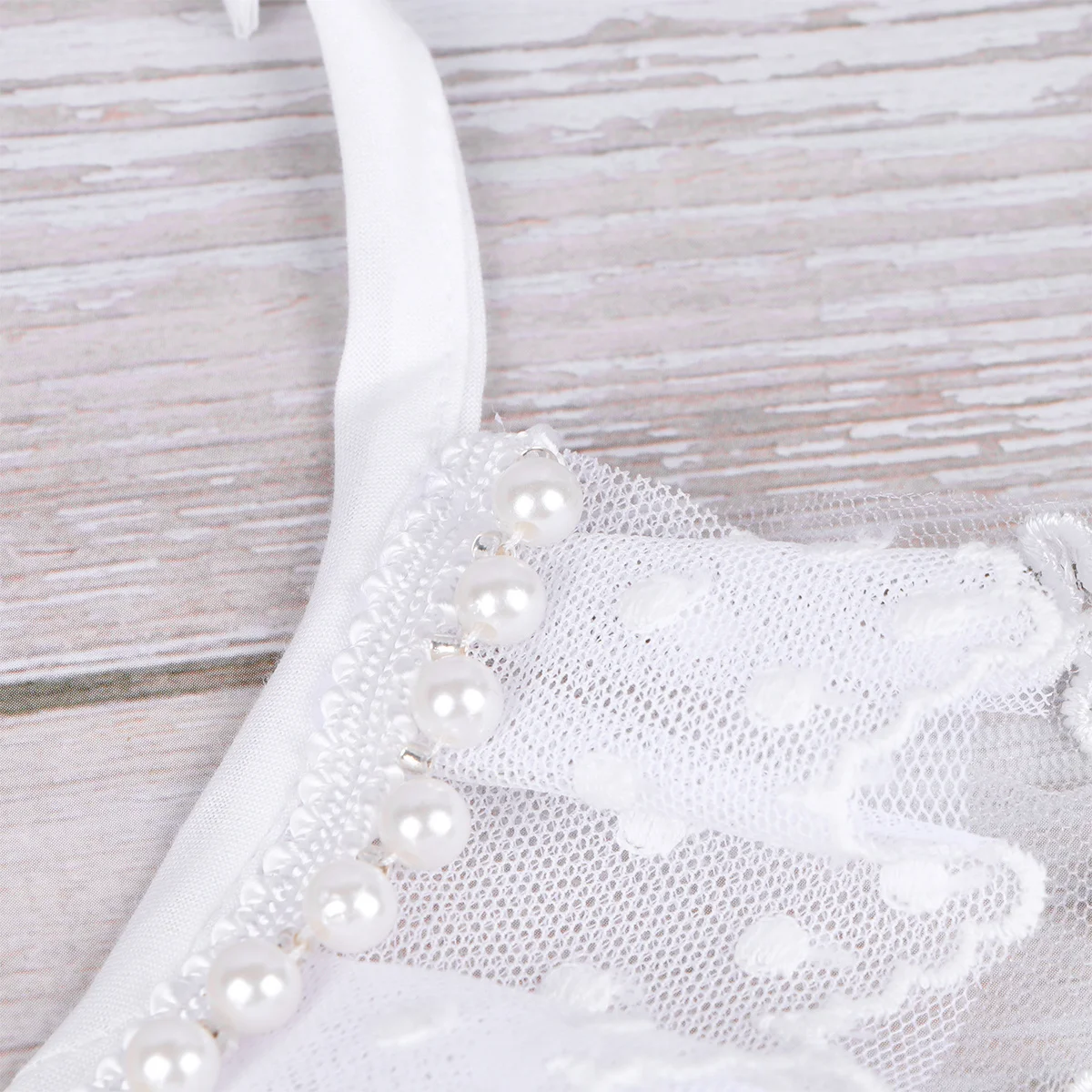 

White Design Dog Drool Bib M Size Adjustable Pet Collar Scarf for Cats Dogs Premium Cloth Neckwear Accessory