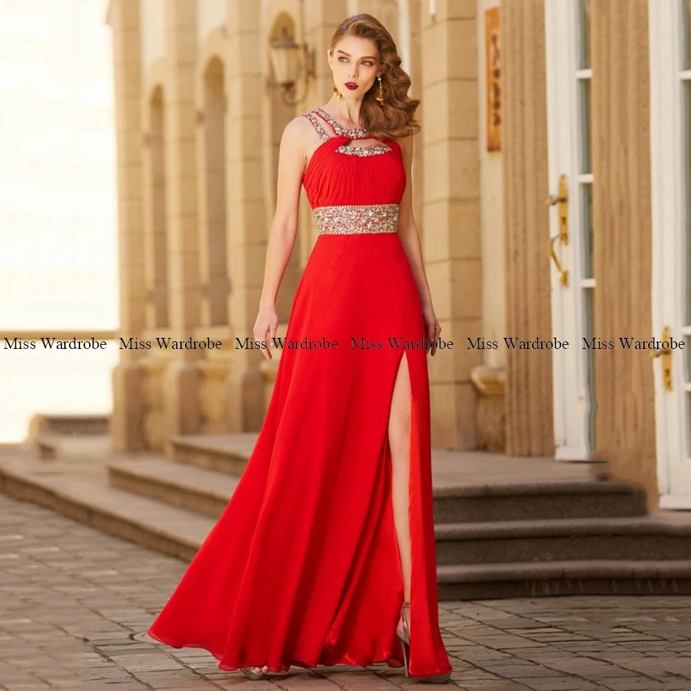 Abiti da sera lunghi rossi Sexy Halter Chiffon paillettes cristalli a-line fessura laterale Backless formale Prom Party Gown Robes De Soirée