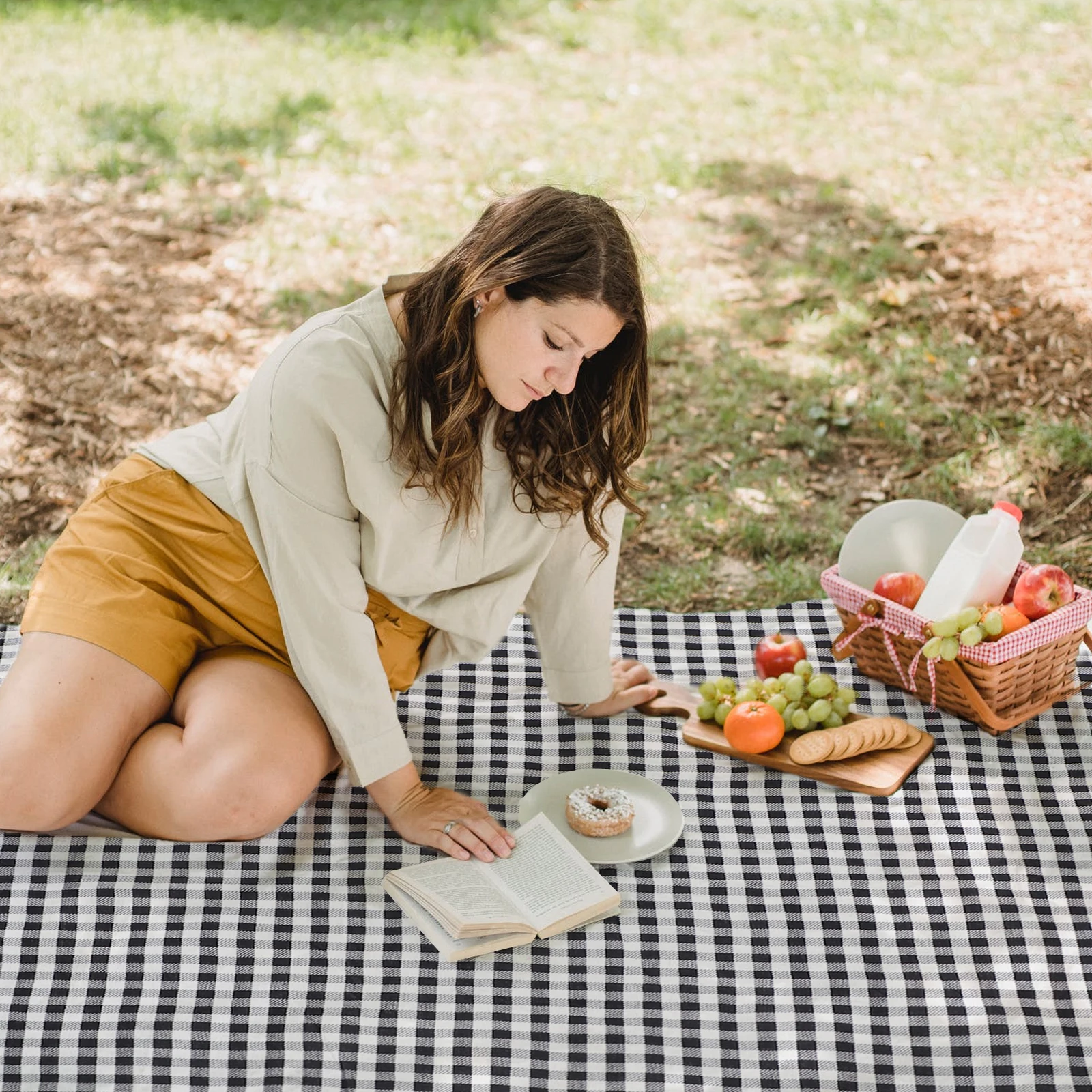 

Waterproof and Moisture-proof Picnic Mat Camping Back Outdoor Comfortable Cushion Acrylic Travel Thick Thickened