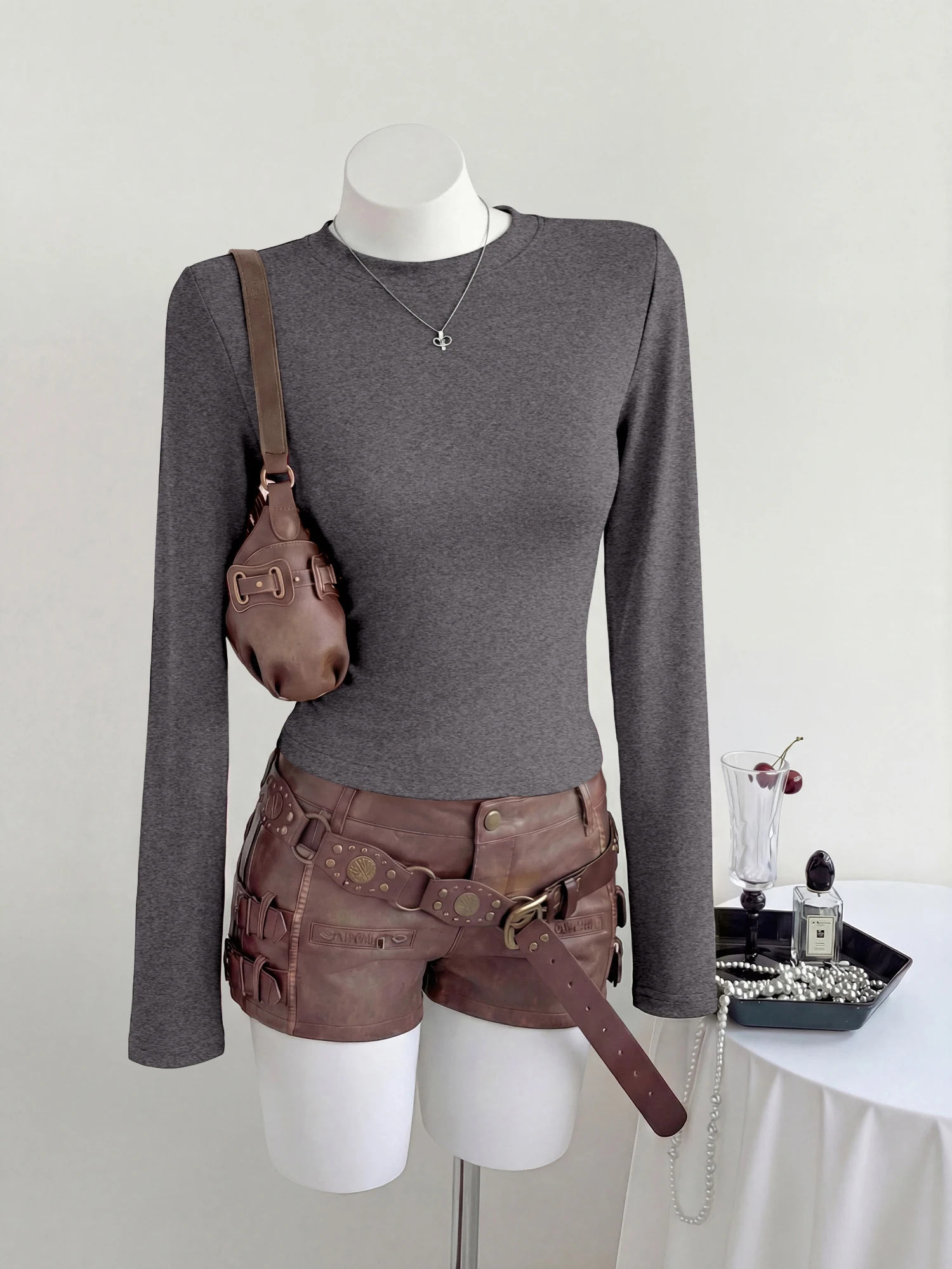 Damen Einfarbiges Rundhals-Langarm-Crop-T-Shirt, Eng Anliegendes Kurzes Oberteil, Lässige Alltagskleidung, Basic-Layering, Streetwear-Bluse – Detail 8