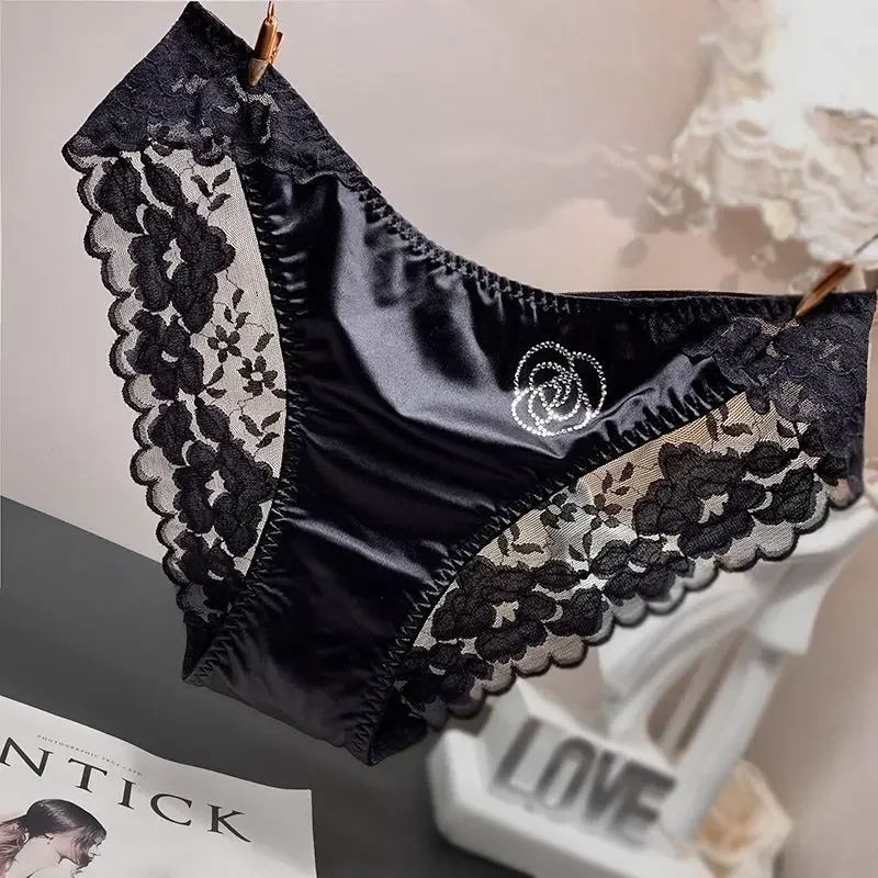 French Style Smooth Women Lace Panties Satin Silk Comfortable Fashion Seamless Diamond Decorations Briefs Breathable Panties