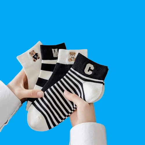 5 Pairs Women's Socks Versatile Spring and Summer Casual Sports Black and White Letters College Style Couple Socks
